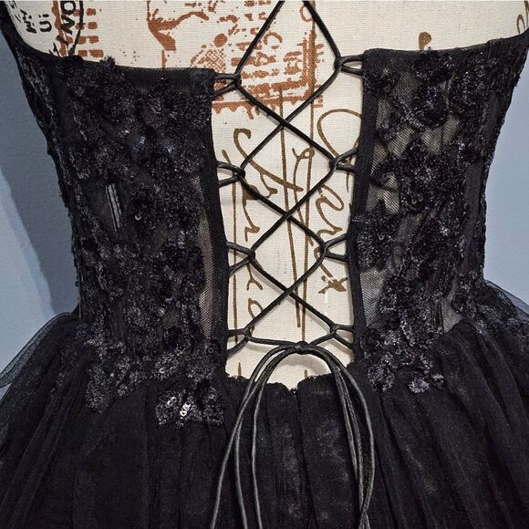 👗Black, beautiful, short formal dress. Corset back. NWOT, Size 0/2 - Picture 9 of 12